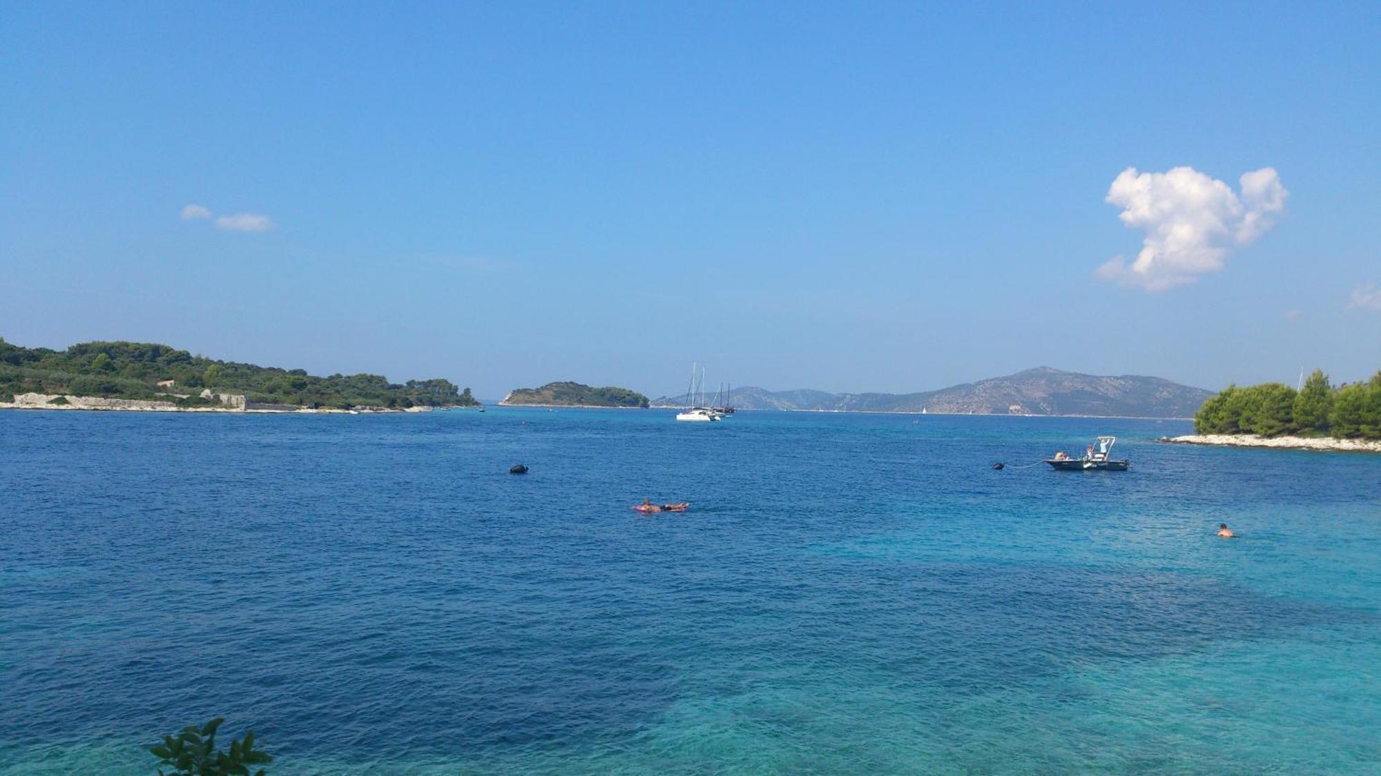 Apartments Medvid Trogir Phòng bức ảnh